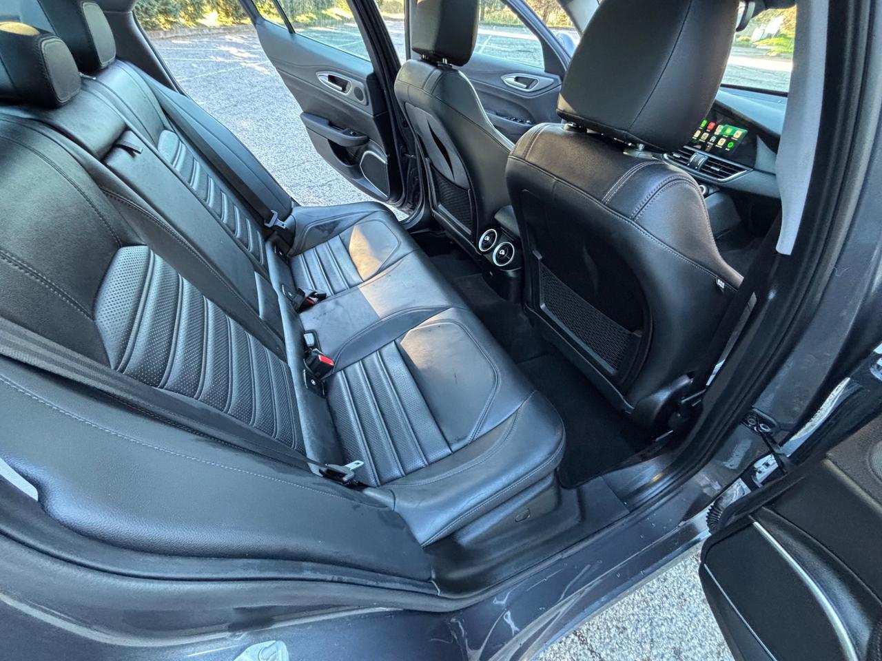 Alfa Romeo Giulia VELOCE