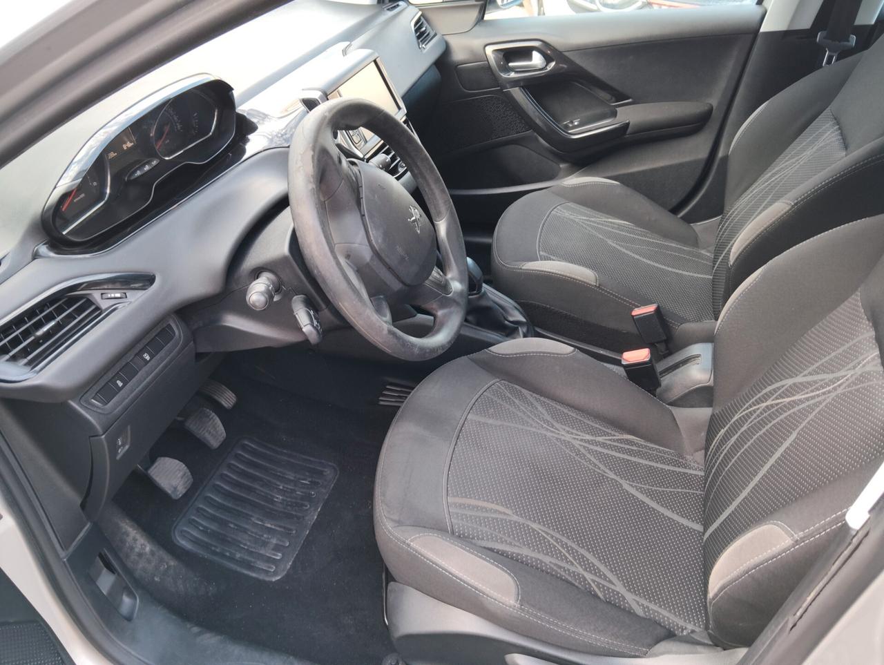 Peugeot 208 1.4 HDi 68 CV 5 porte Active