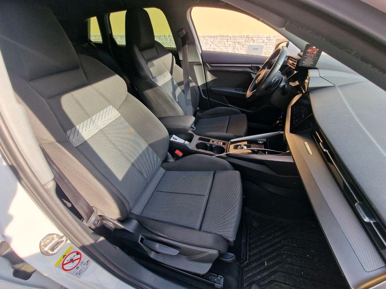 Audi A3 SPB 30 g-tron S tronic Business Advanced