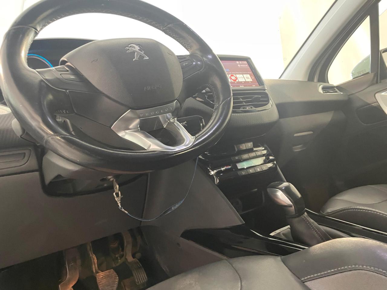 Peugeot 2008 BlueHDi 100 GT Line