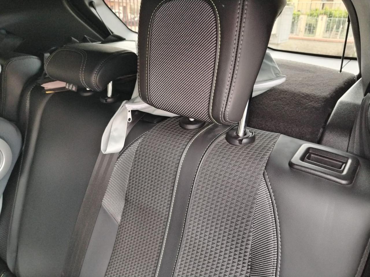 Peugeot 2008 GT 1.5 Blue HDI 110 #5616