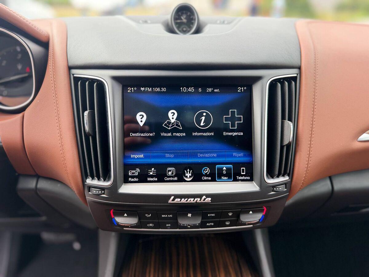 Maserati Levante 3.0 V6 275cv auto