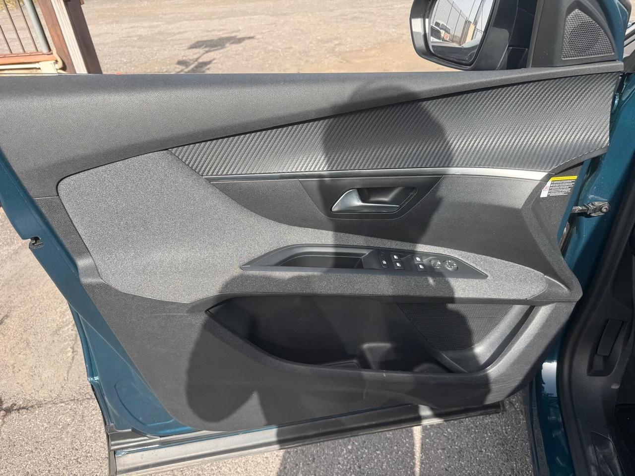 Peugeot 5008 BlueHDi 130 Allure 7 POSTI - 2022