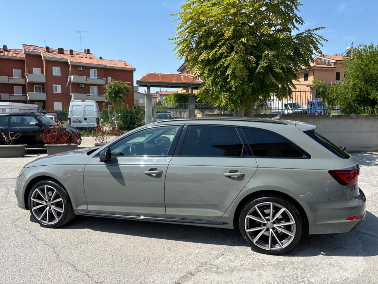 Audi A4 Avant 2.0 TFSI S tronic g-tron line edition