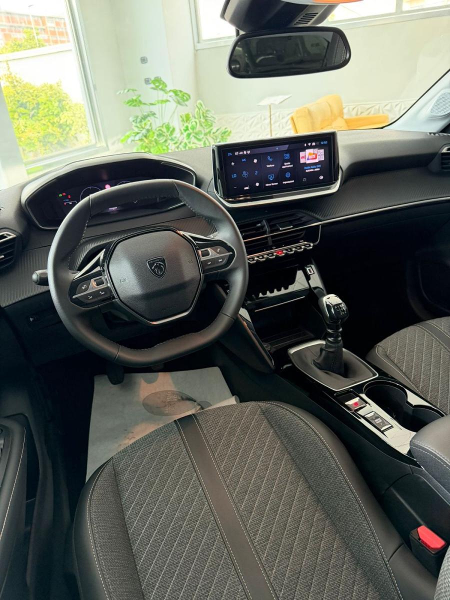 PEUGEOT - 208 - PureTech 100 S&S 5p. Allure