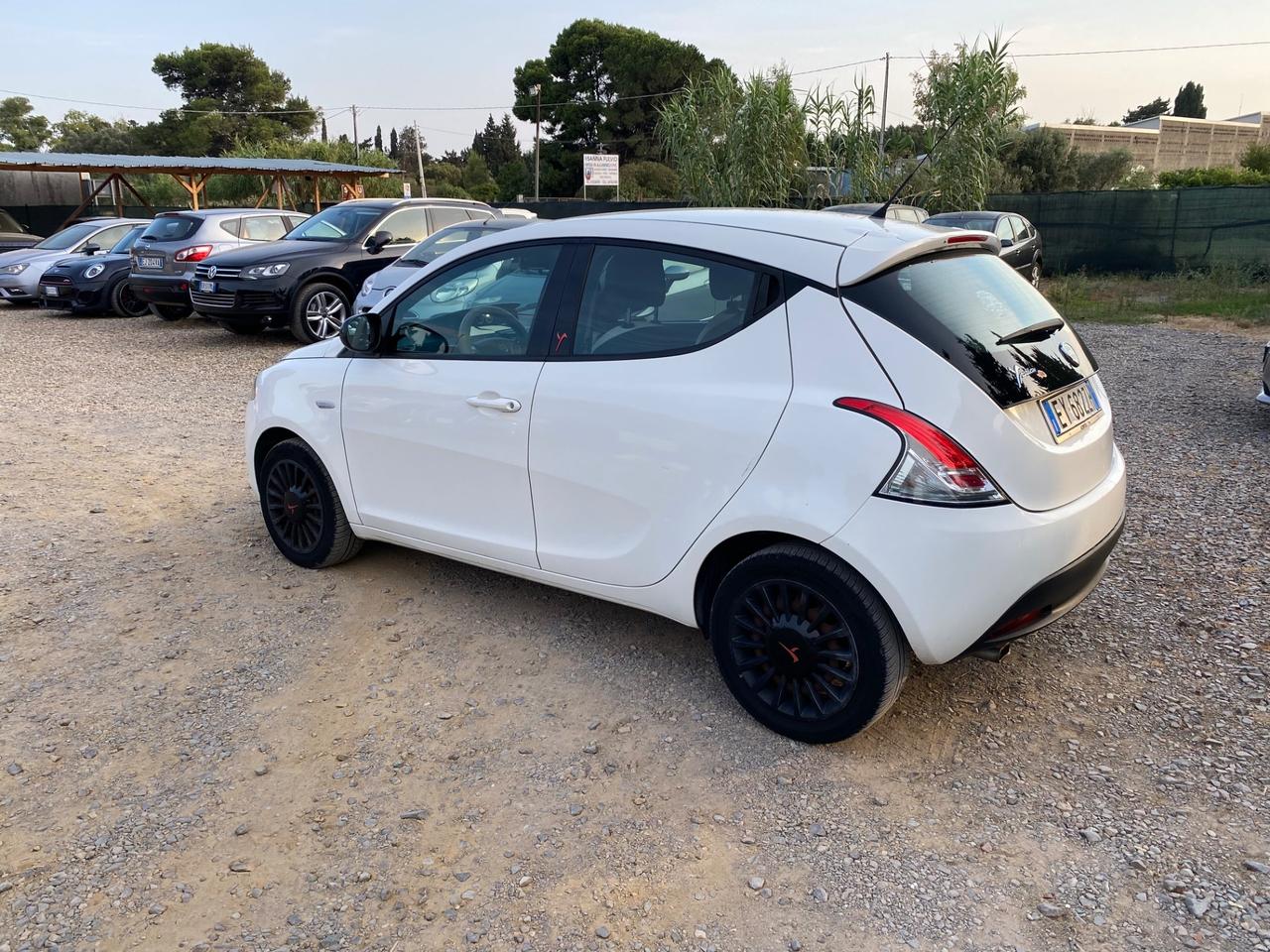Lancia Ypsilon 1.2 69 CV 5 porte Elle