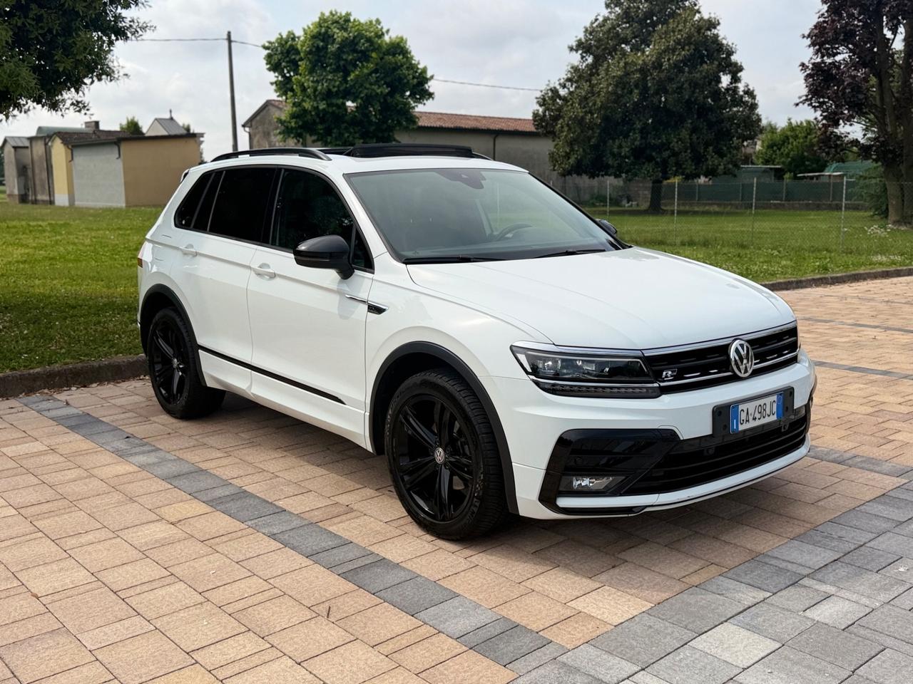 Volkswagen Tiguan 2.0 TDI R-Line SCR 4MOTION Advanced BlueMotion Technology