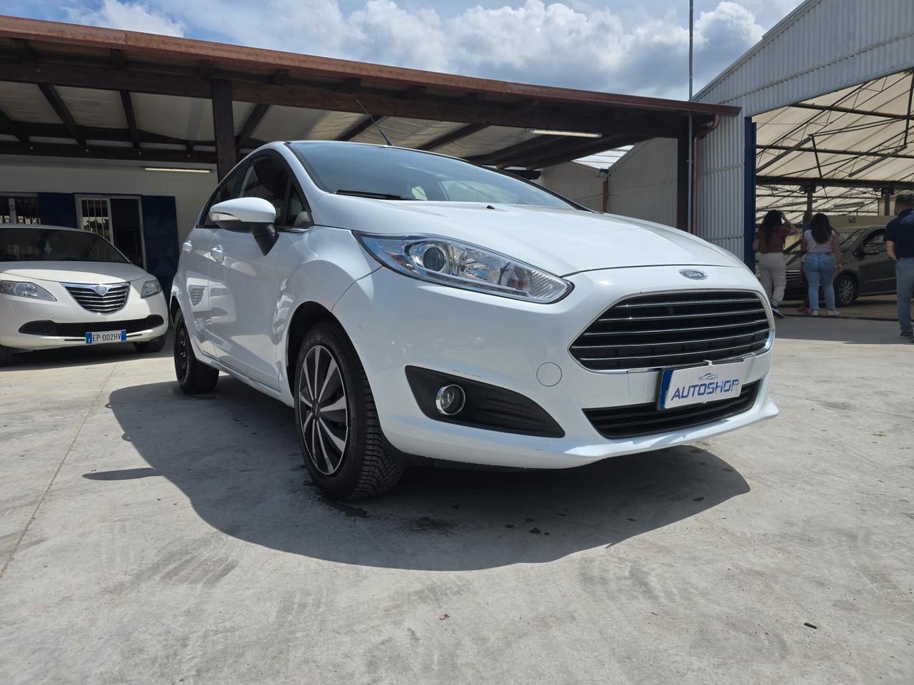 Ford Fiesta 1.5 TDCi 75CV 5 porte Titanium