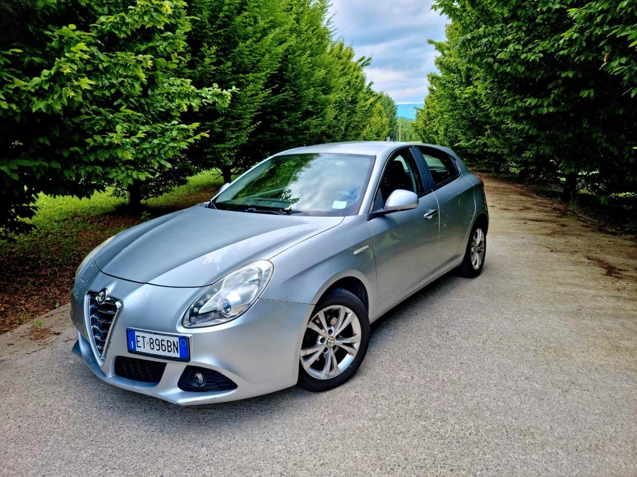 Alfa Romeo Giulietta 1.6 JTDM ADATTA A NEOPATENTATI