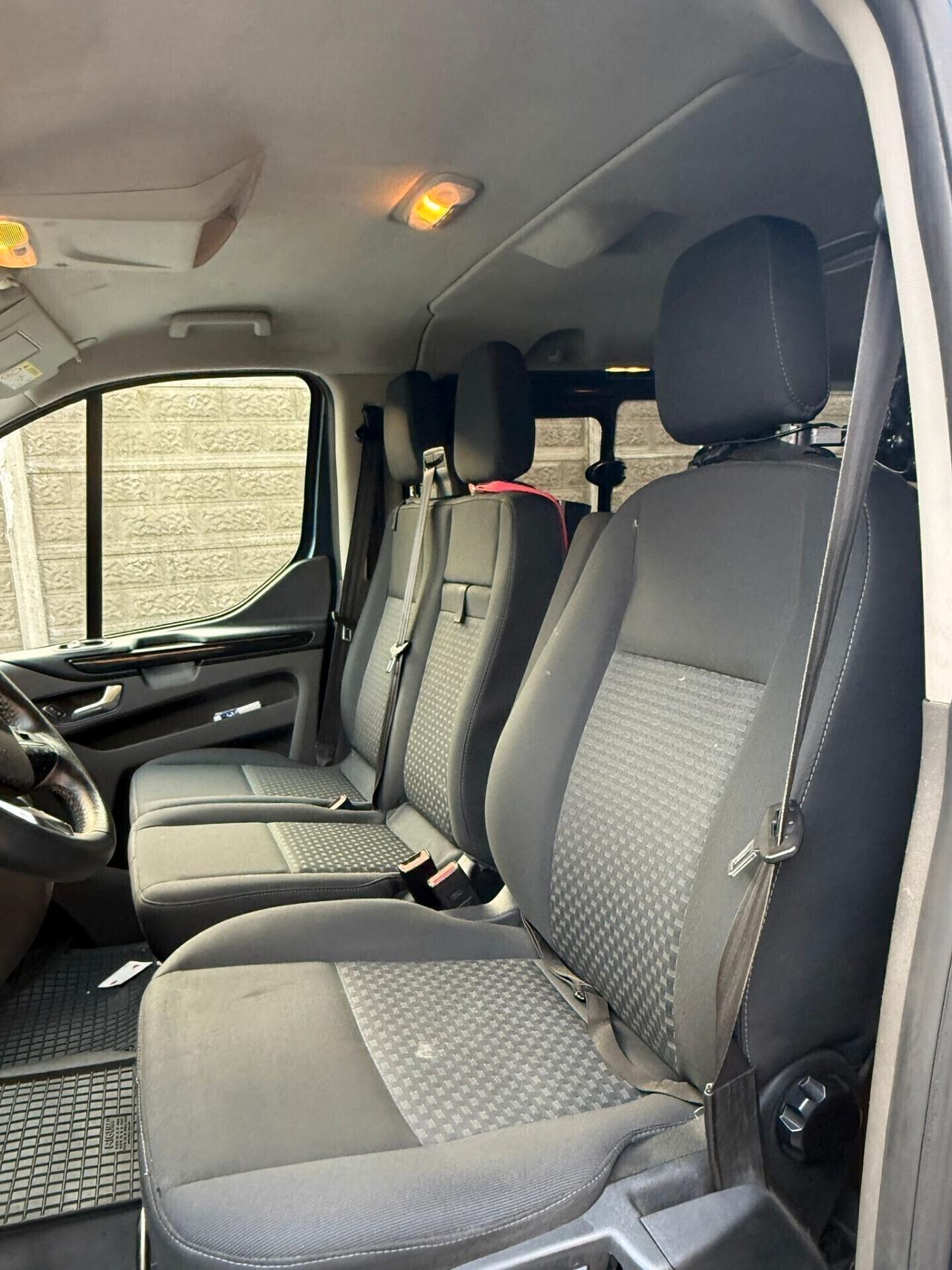 Ford Custom Combi 9 posti Euro 6.2