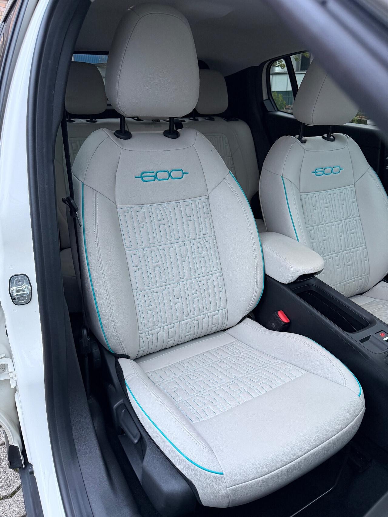 Fiat 600 Hybrid 100 CV DCT MHEV La Prima