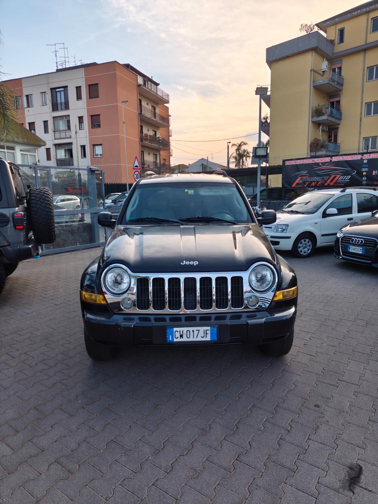 Jeep Cherokee 2.8 CRD Sport