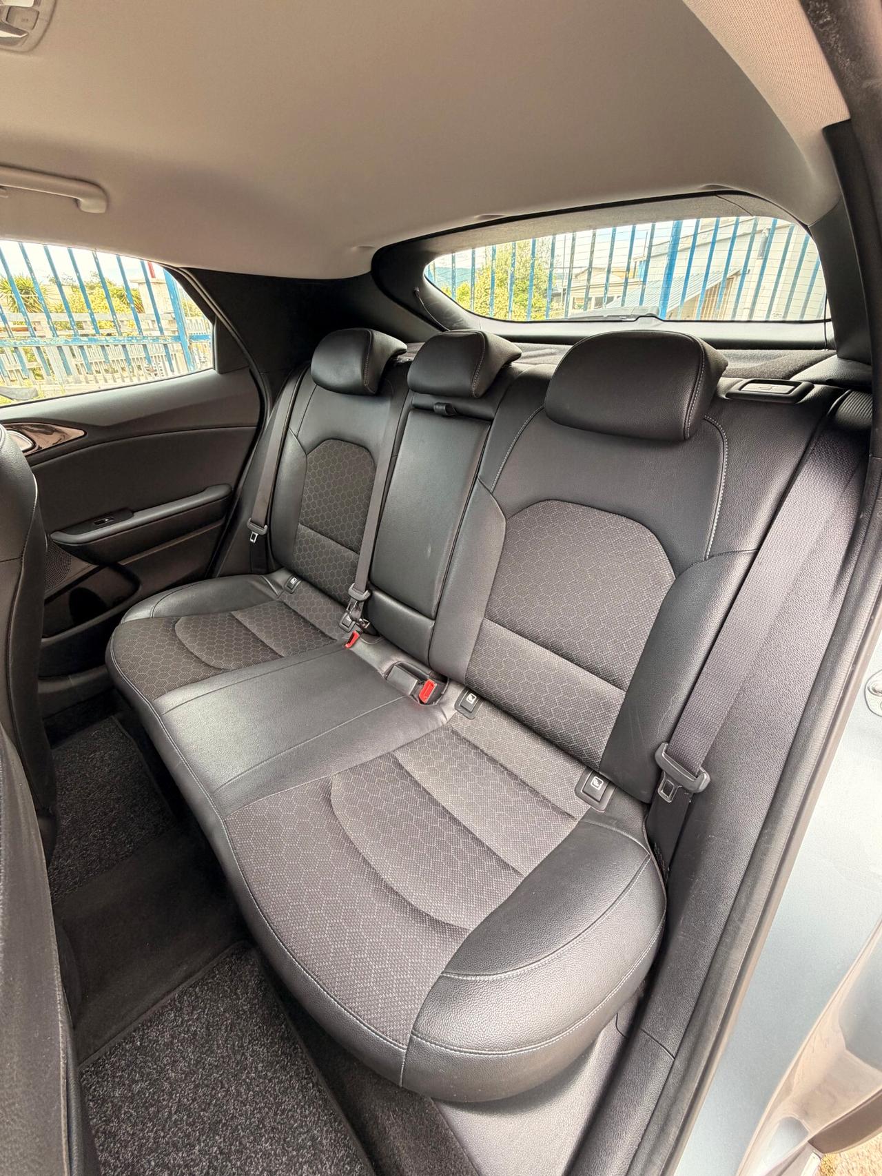 KIA XCEED 1.6 CRDI GT LINE PLUS AUTOMATICA 48.000 KM