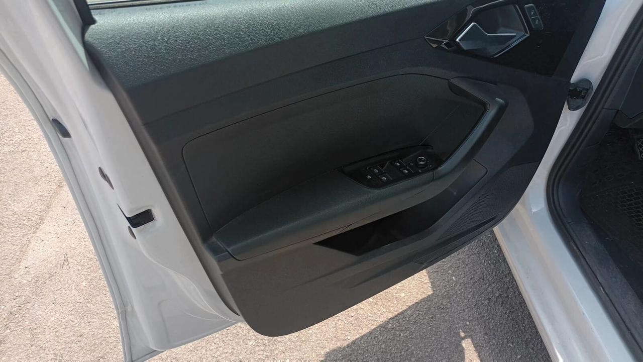 Audi A1 SPB 25 TFSI Identity Black