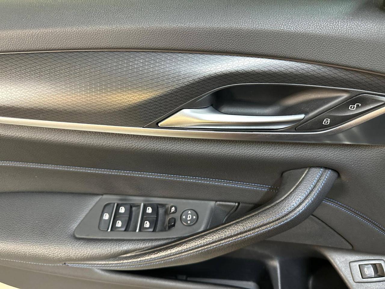 BMW Serie 5 530d xDrive Touring 48V MSport 249cv