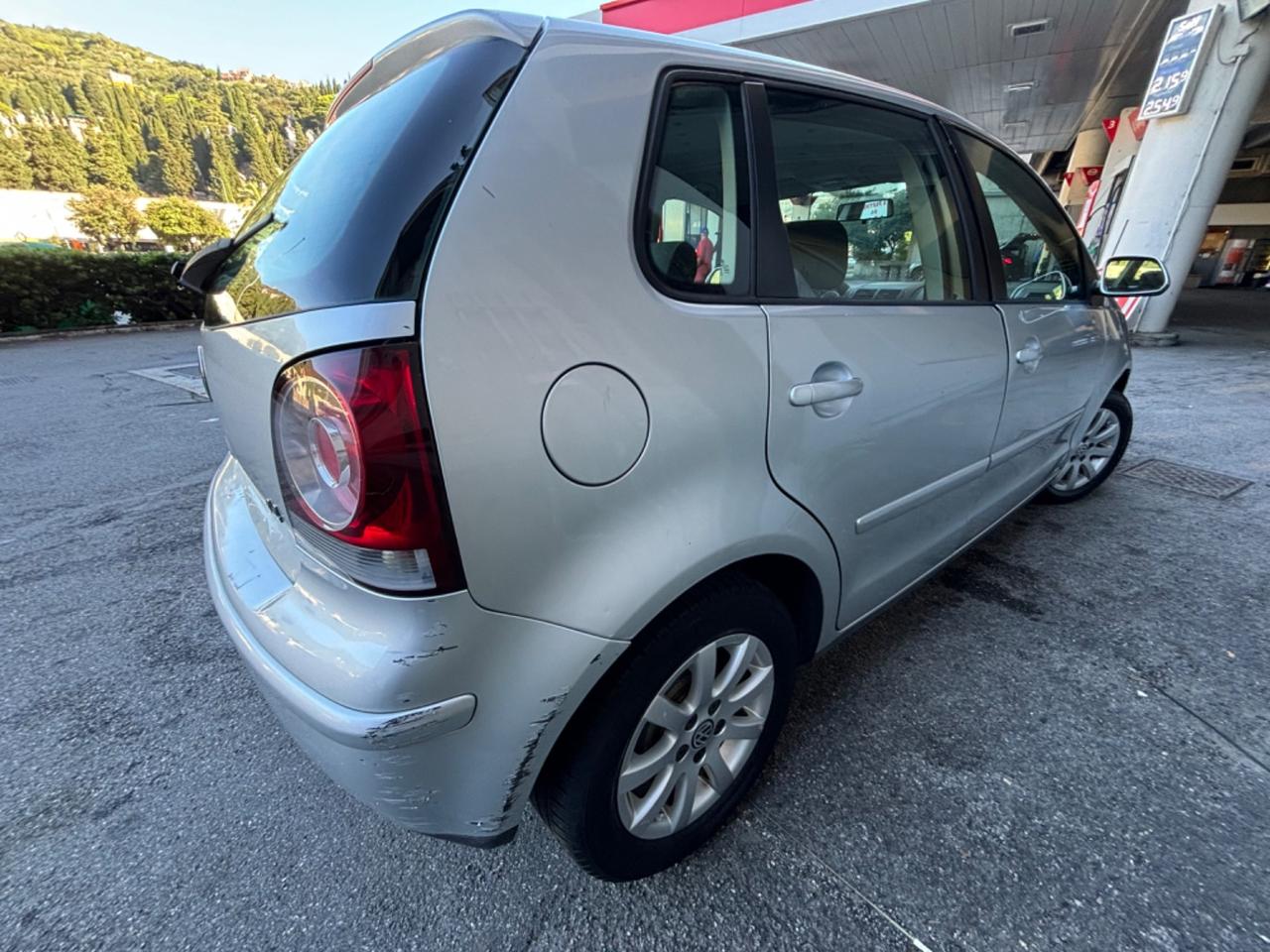 Volkswagen Polo 1.4/75CV 16V 5p. Sportline