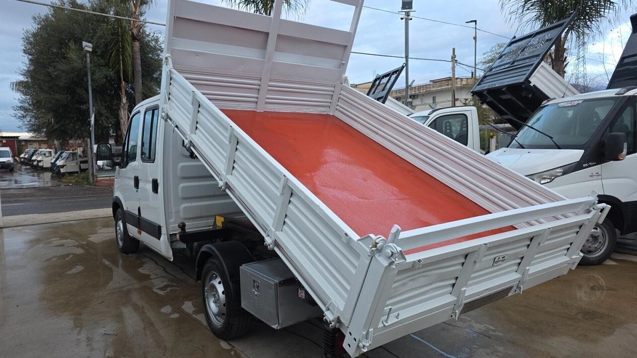 IVECO DAILY DOPPIA CABINA 7 PT. RIBALTABILE TRIL. 2.3 MJT