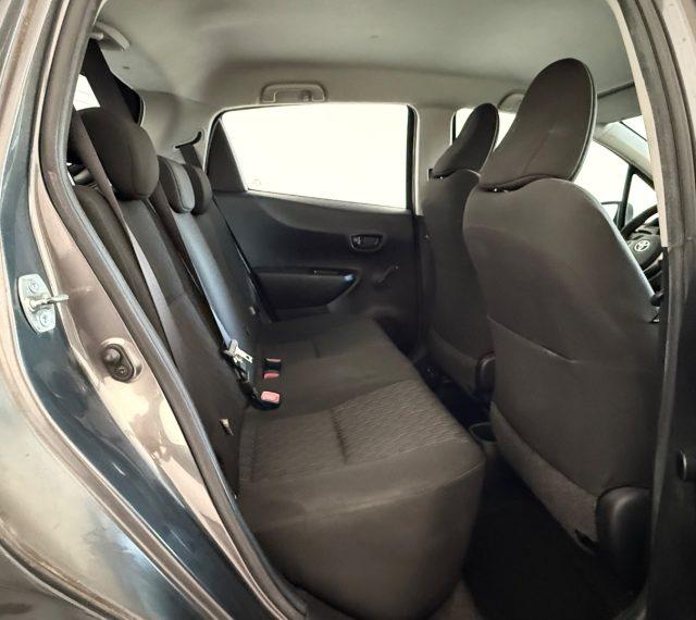TOYOTA Yaris 1.0 5P Lounge
