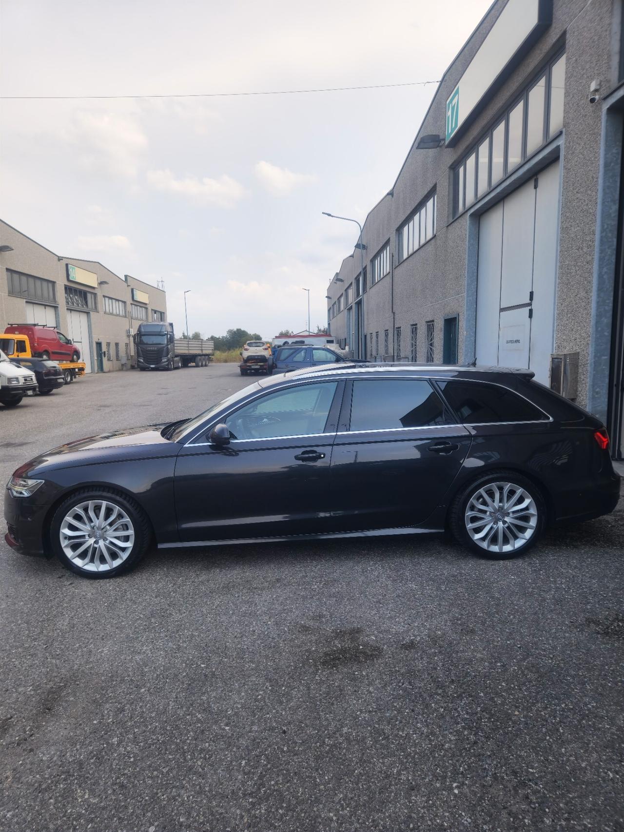 Audi A6 Avant 3.0 TDI 272 CV quattro S tronic Business Plus