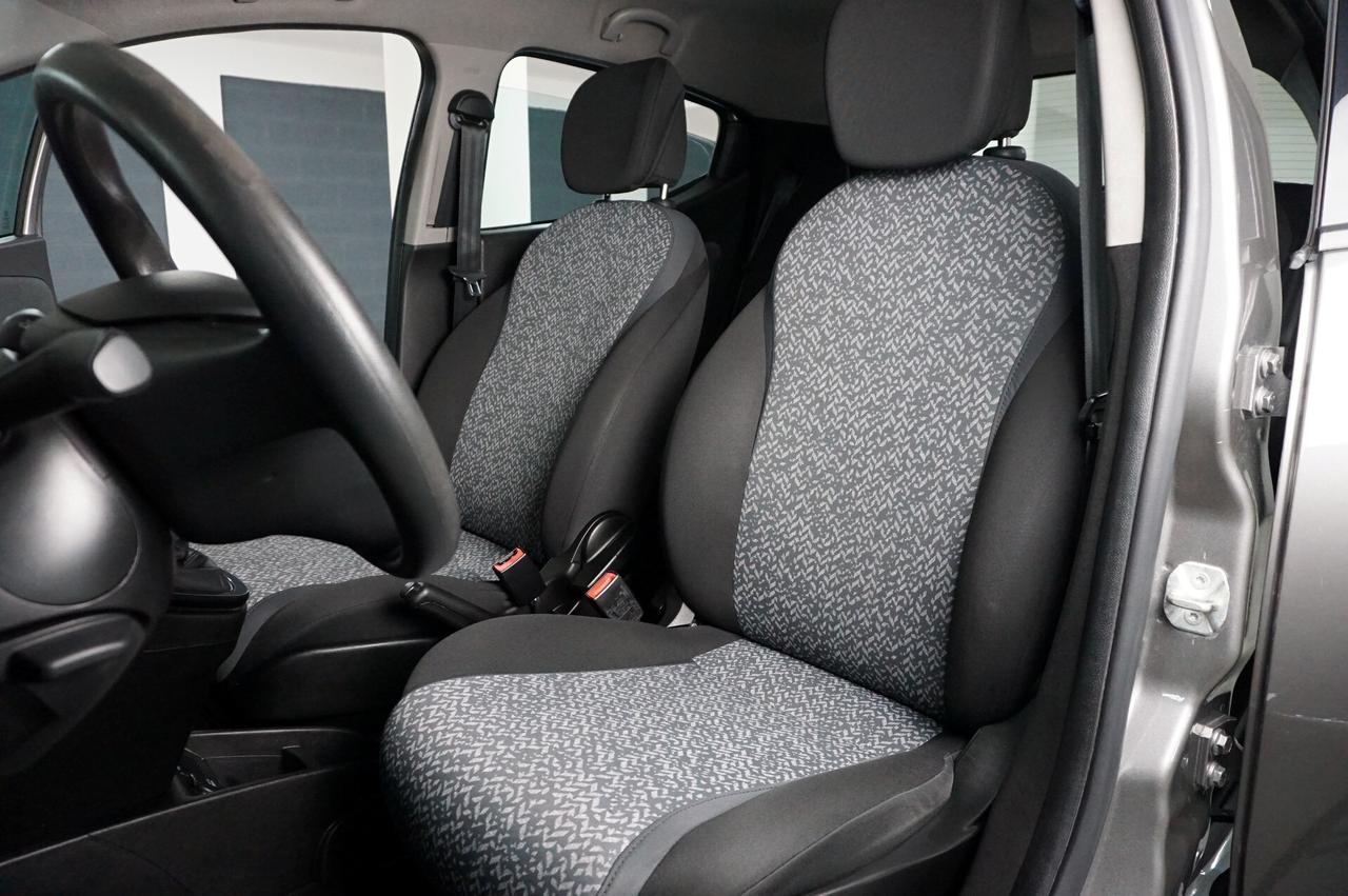 Lancia Ypsilon 1.0 FireFly 5 porte S&S Hybrid Ecochic Silver