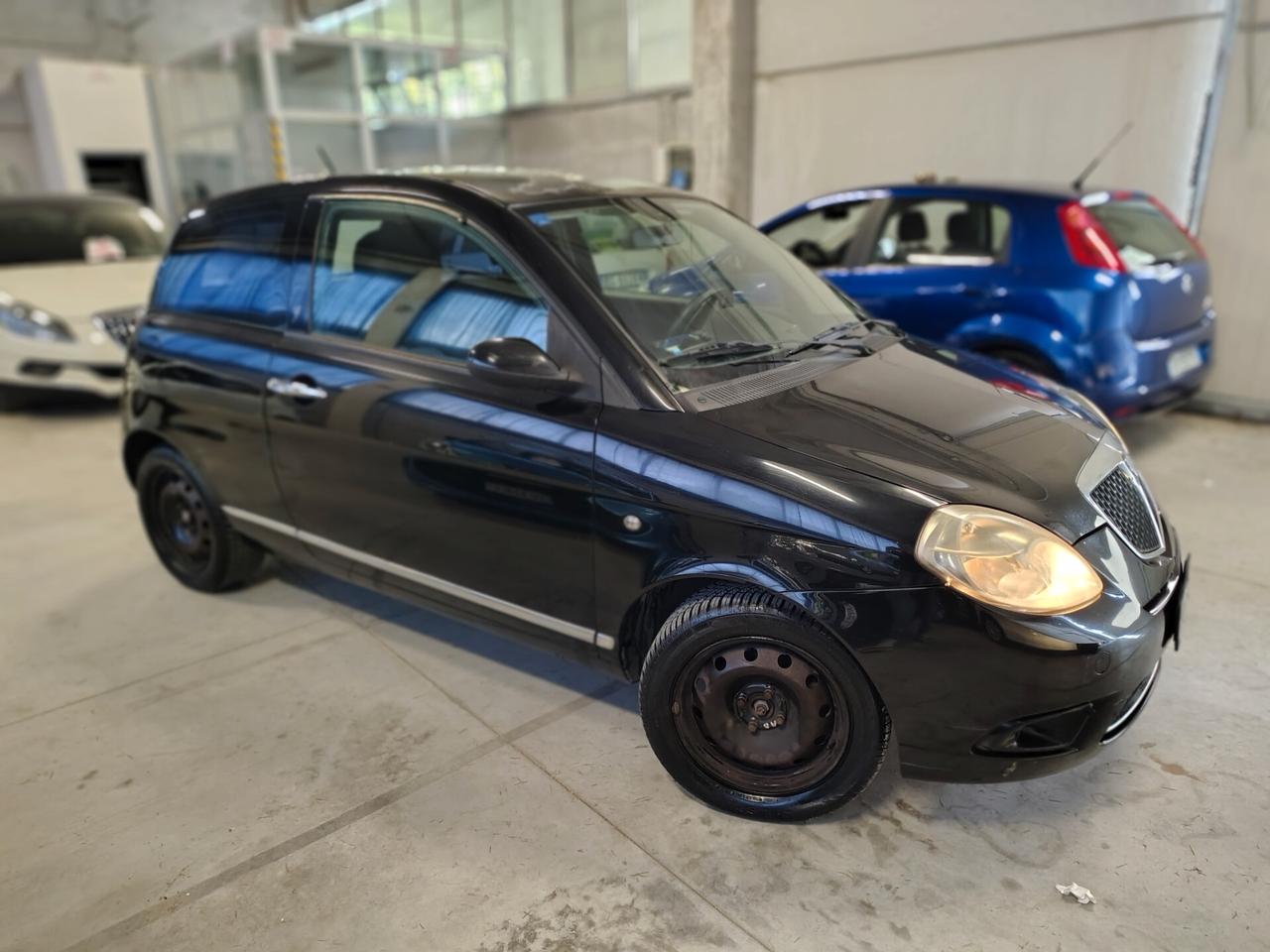 Lancia Ypsilon 1.2 Modamilano