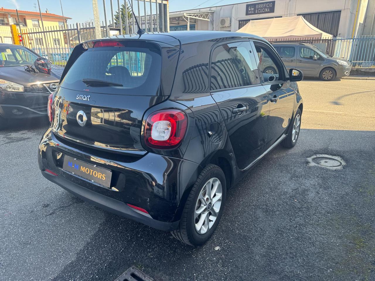 Smart forfour 1.0 Youngster 71cv twinamic **NEOPATENTATI**