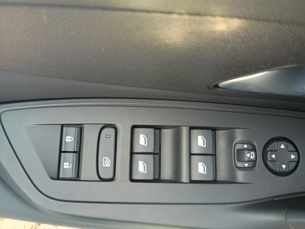 Peugeot 308 SW 1.2 130cv EAT8 Allure