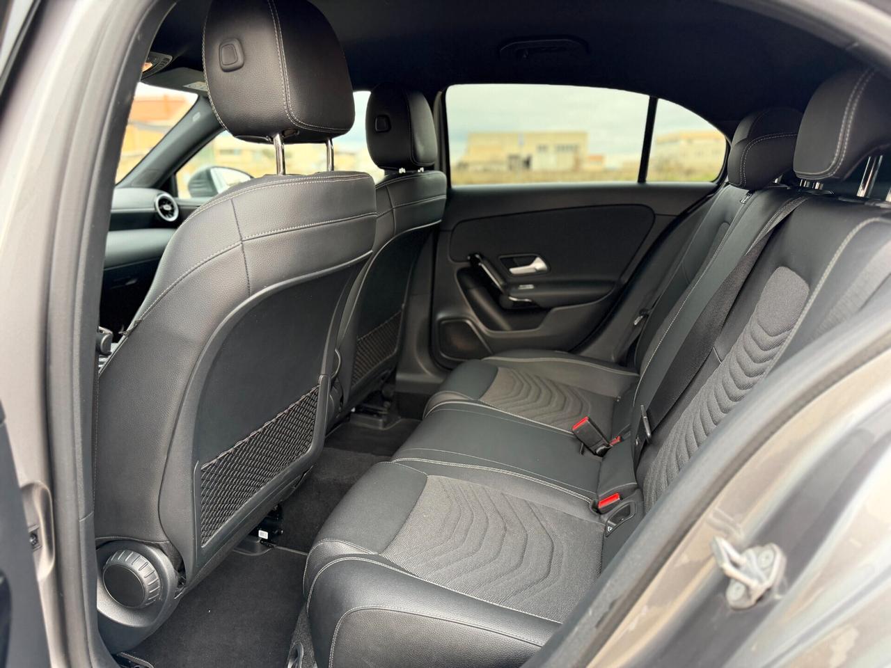 Mercedes-benz A 180 d Automatic 116cv auto 32.000km