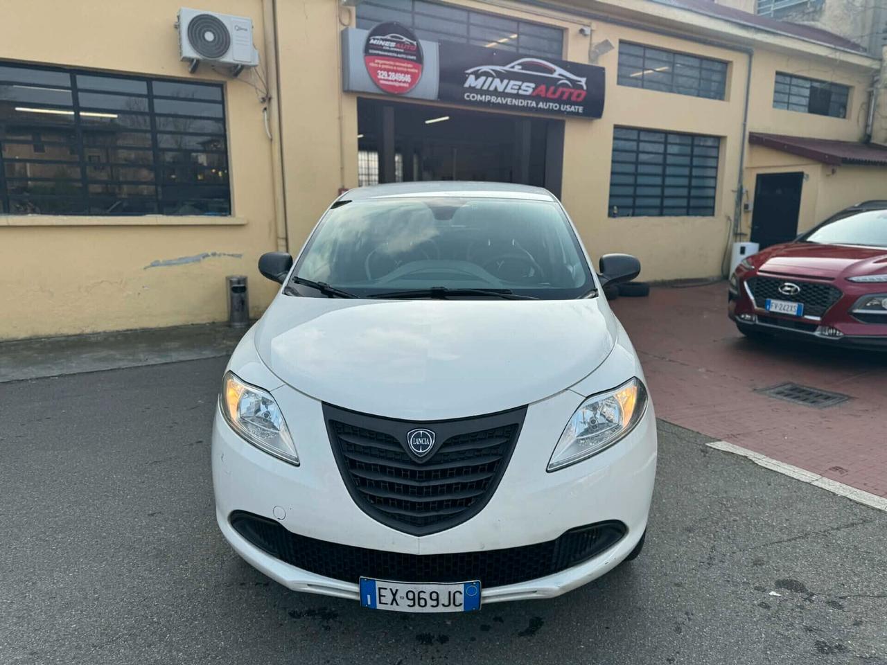 Lancia Ypsilon Anno 2014 0.9 Benz/Metano