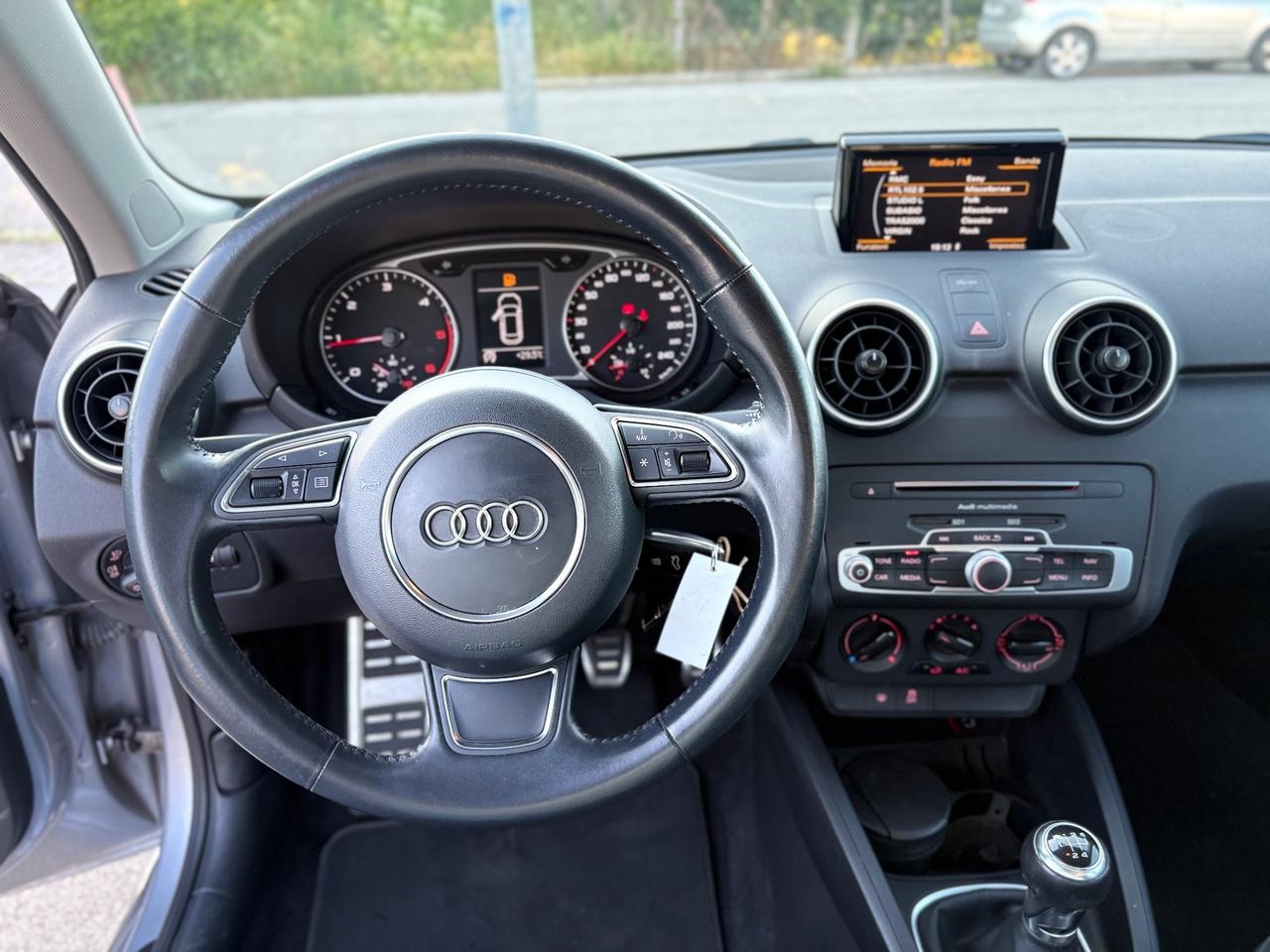 Audi A1 SPORTBACK 1.6 TDI 116CV S-LINE FULL/LED