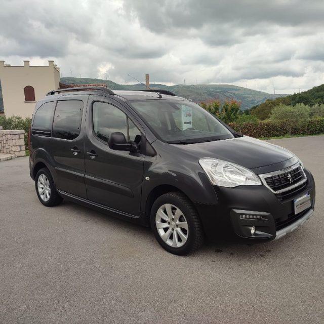 PEUGEOT Partner Tepee BlueHDi 100 Outdoor