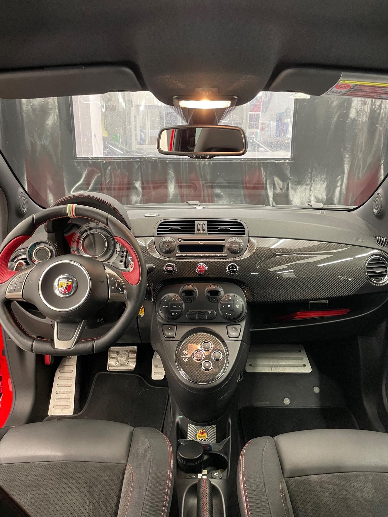 Abarth 695 Tributo Ferrari