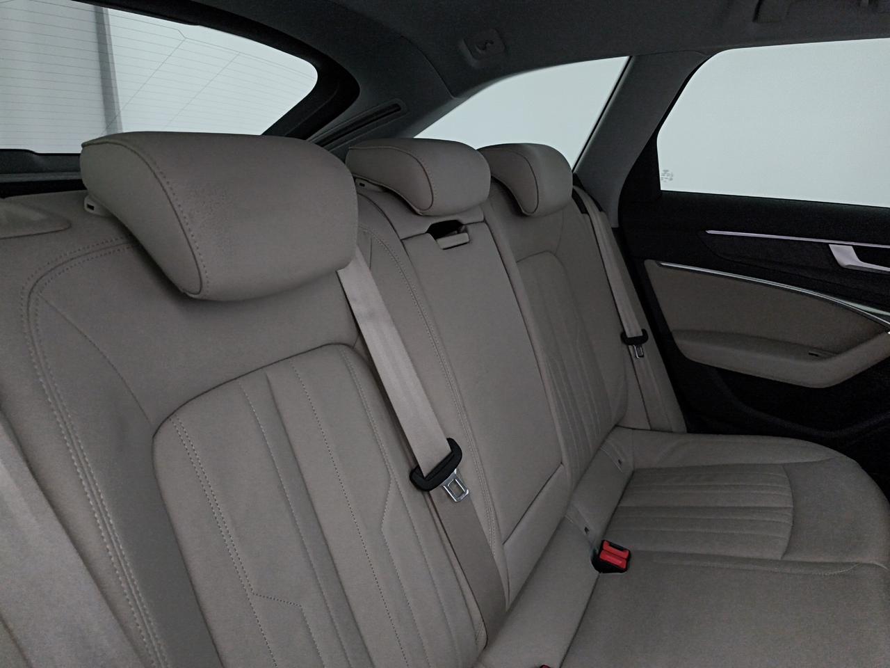 Audi A6 Avant 40 2.0 tdi mhev Business Sport quattro 20