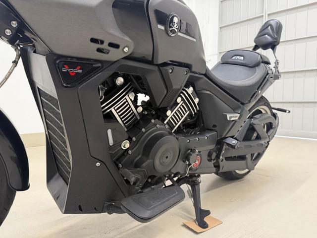 MBP C1002V 1000cc*abs*