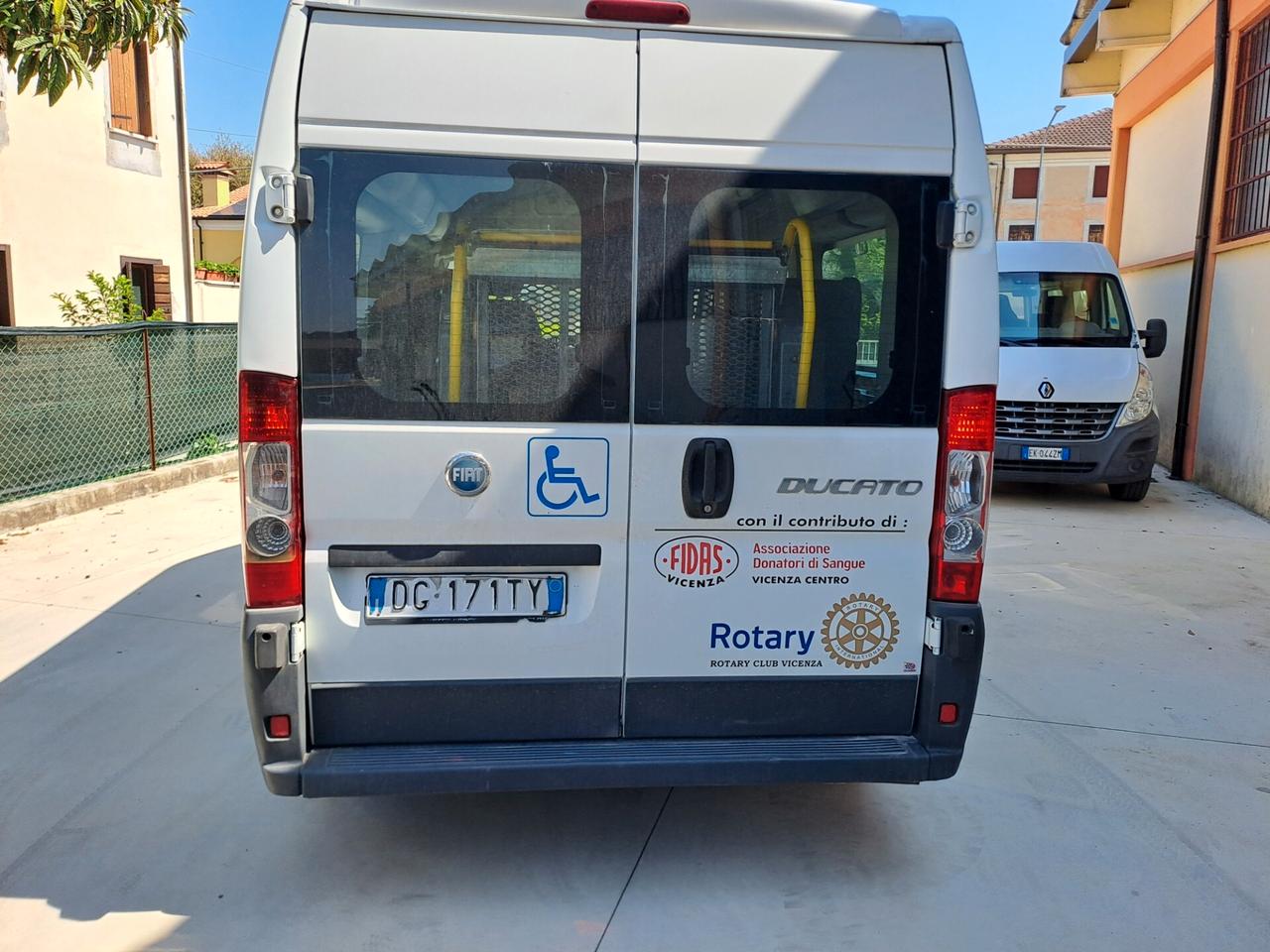 Fiat Ducato 30 2.2 MJT PC-TN Furgone Vetrato