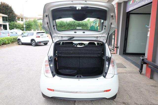 LANCIA Ypsilon 1.3 MJT 90CV Platino Automatica per NEOPATENTATI