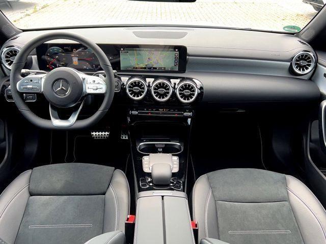 MERCEDES-BENZ CLA 220 d Automatic 4Matic Shooting Brake Premium