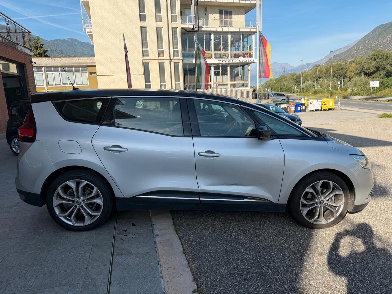 Renault Grand Scenic dCi 8V 110 CV Energy Sport Edition2