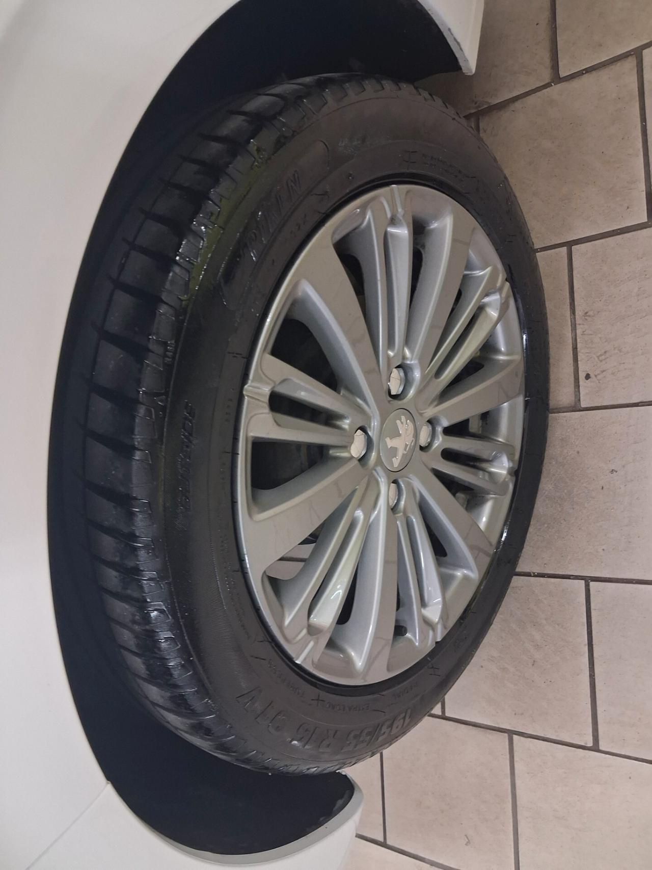 Peugeot 208 BlueHDi 75 5 porte Allure unico prop 2