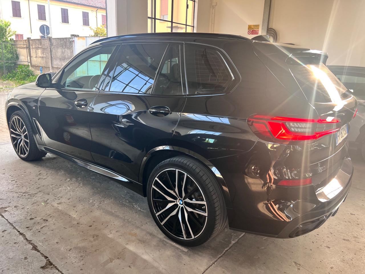 Bmw X5 xDrive30d Msport CERCHI22 TETTO SHADOWLINE SPOS PNEU