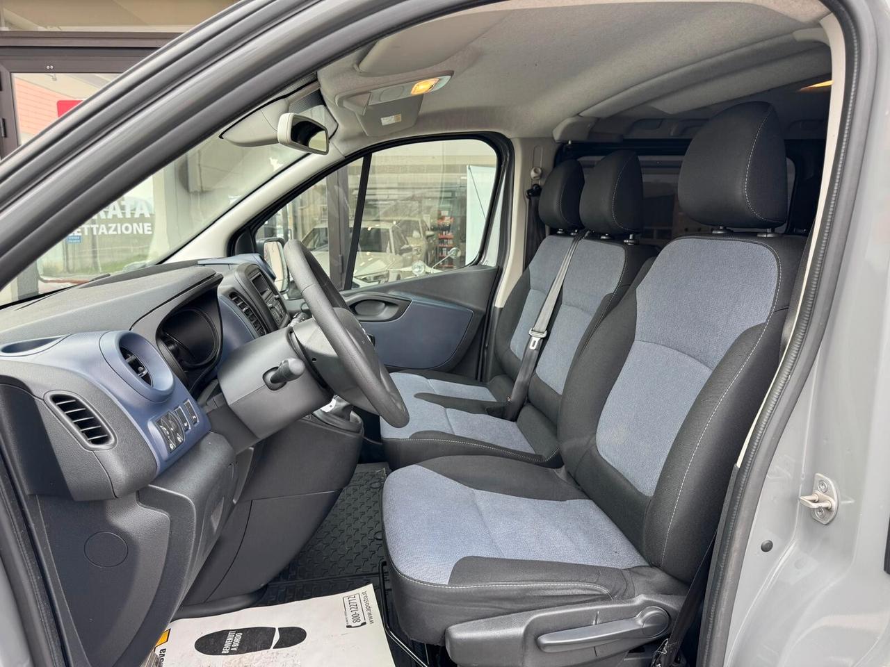 Opel Vivaro 1.6 BiTurbo L1H1 9 Posti