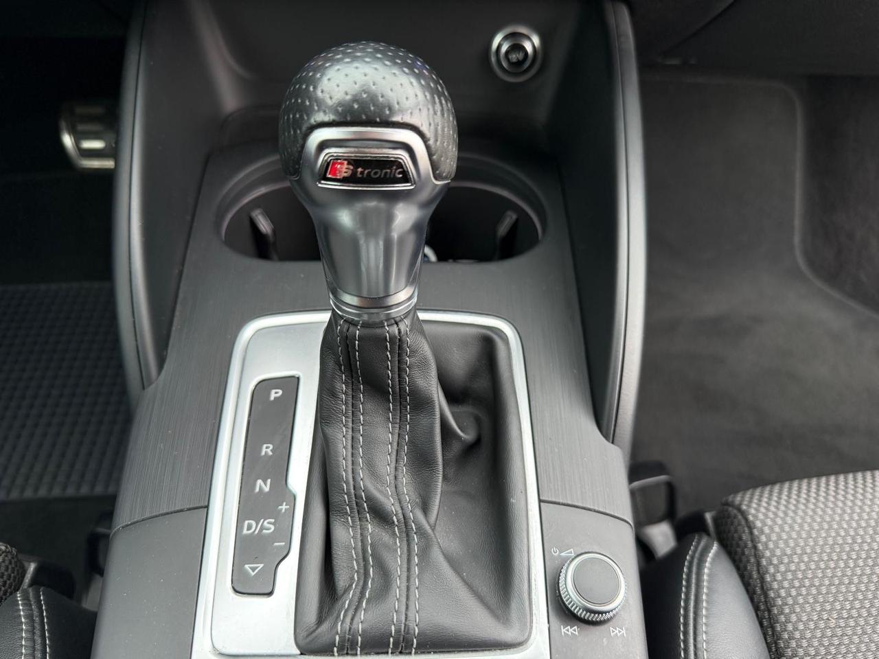 Audi A3 SPB 1.6 TDI S-Line interno esterno