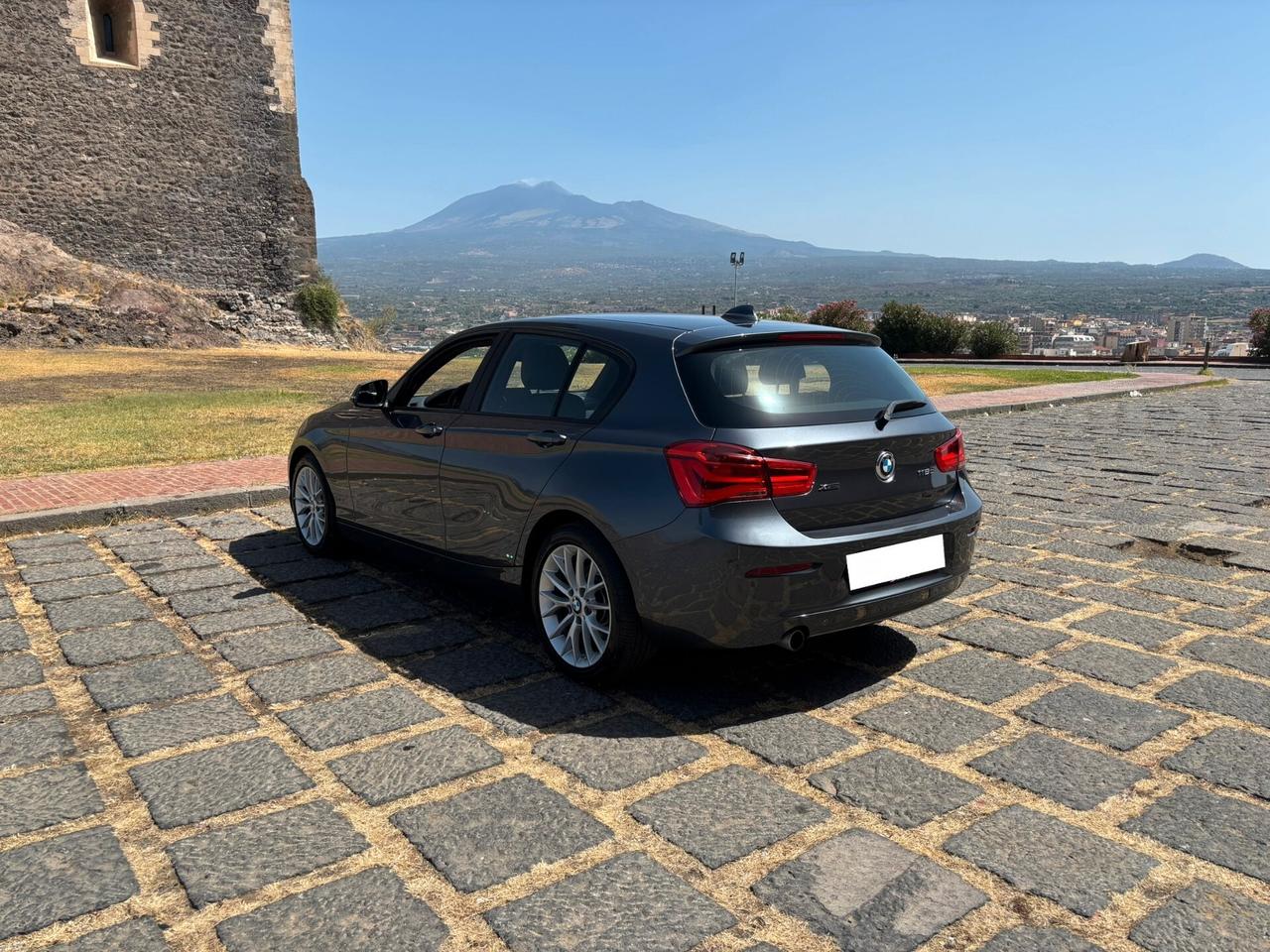 BMW 1er 118d xDrive Advantage