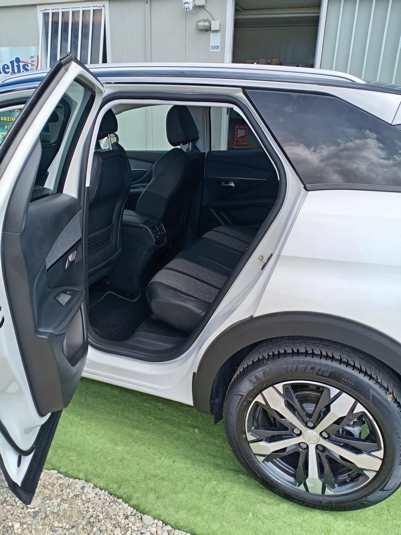 PEUGEOT 3008 DIESEL 1.5 HDI