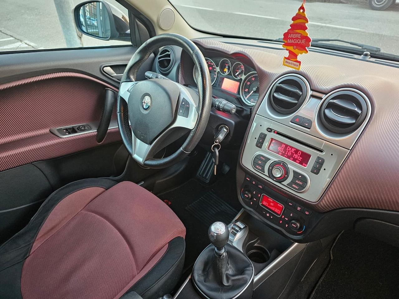 Alfa Romeo MiTo 1.4 105cv Distinctive *Neopatentati*