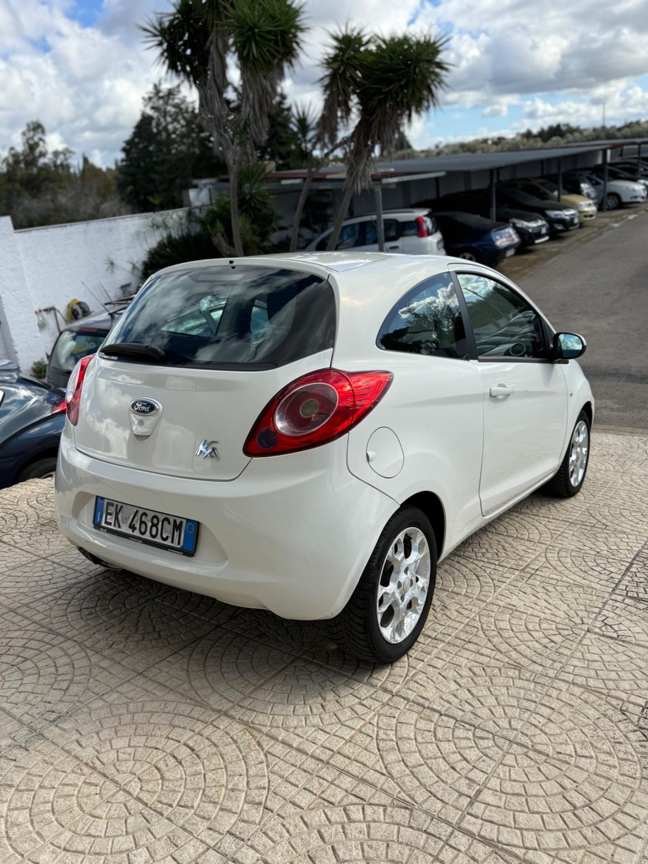 Ford Ka 1.2 8V Benz