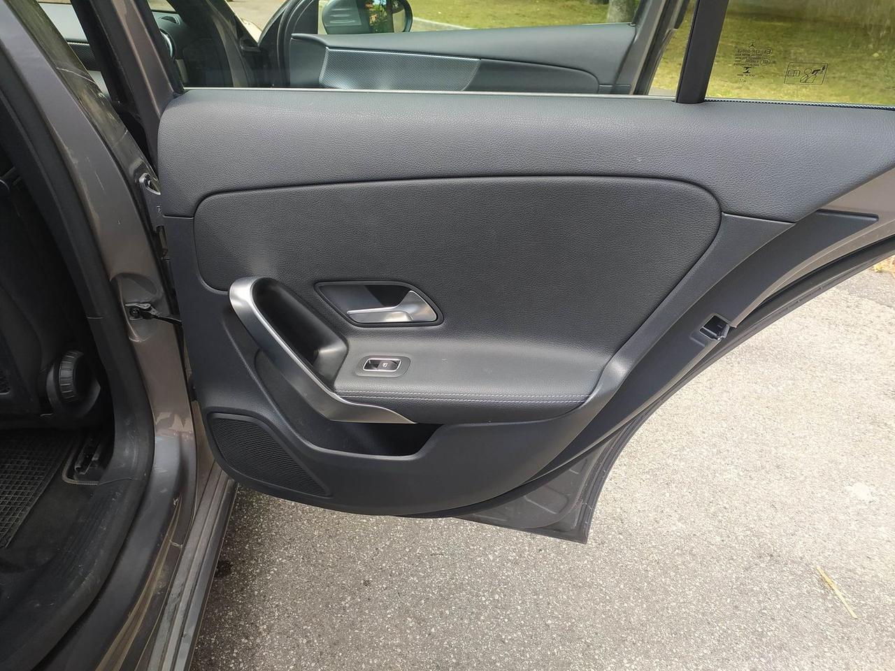 Mercedes-Benz A 180 Business