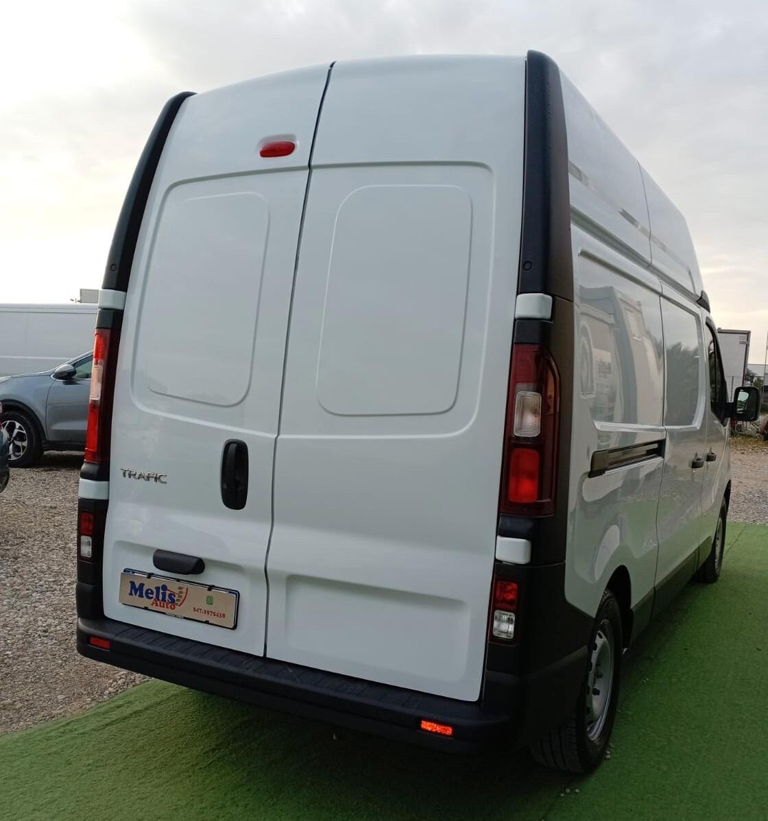 Renault Trafic FURGONE 3 POSTI TRIPLA APERTURA iva esposta