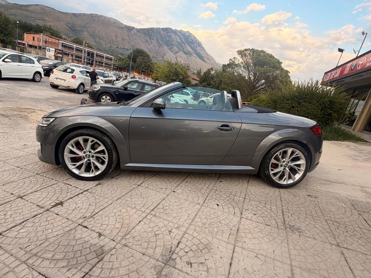 Audi TT Cabrio