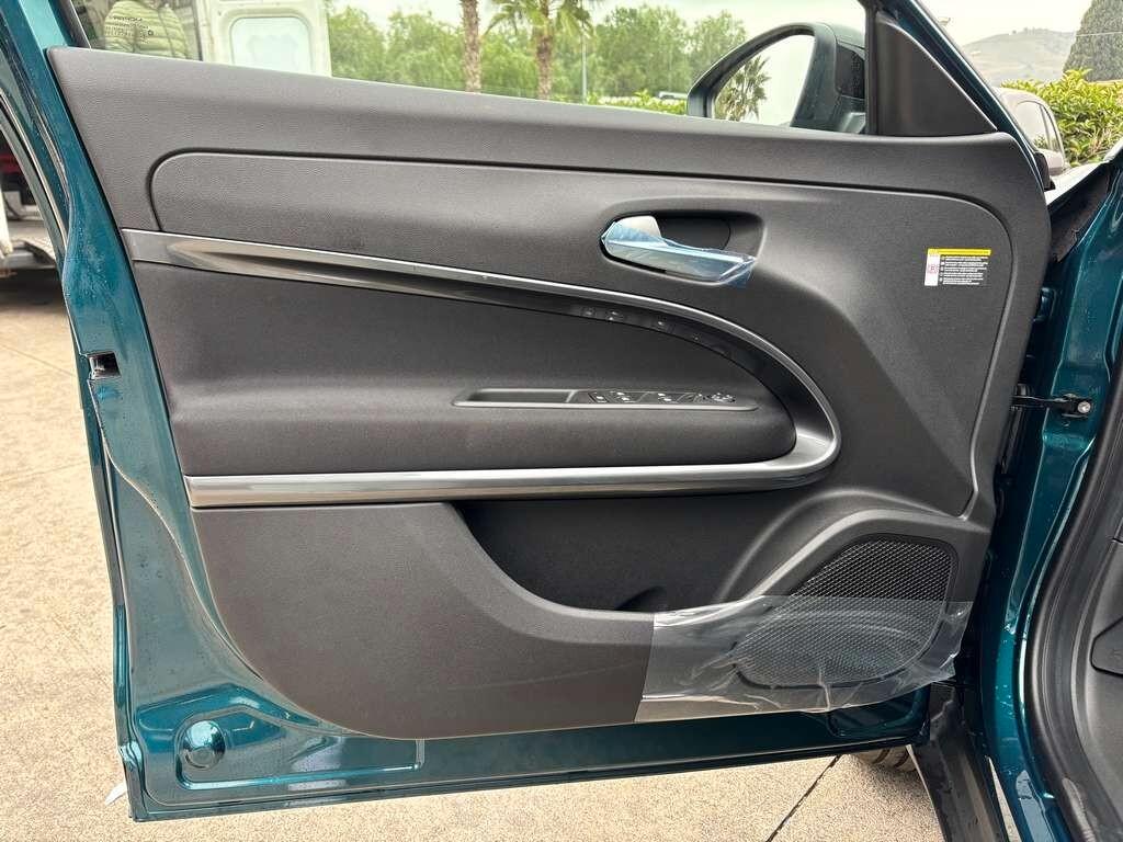 Fiat 600 Hybrid 110 CV DCT MHEV Icon 2025 KM 0 IVA ESPOSTA Tua a soli 209 Euro al mese